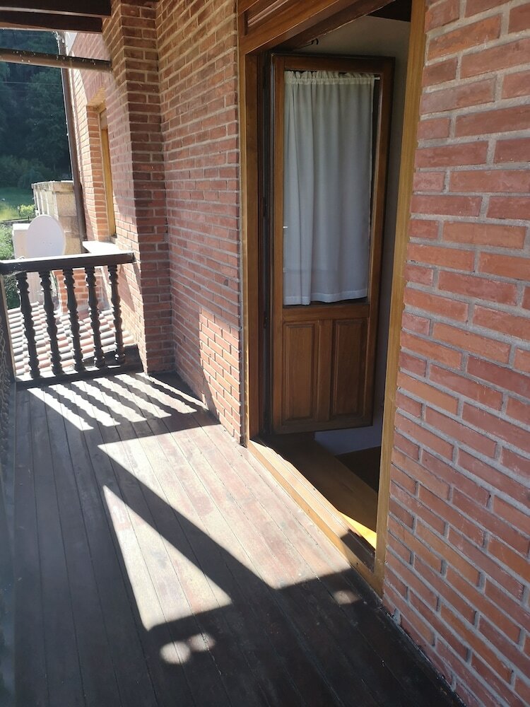 Фото El Roblón De Cabuerniga