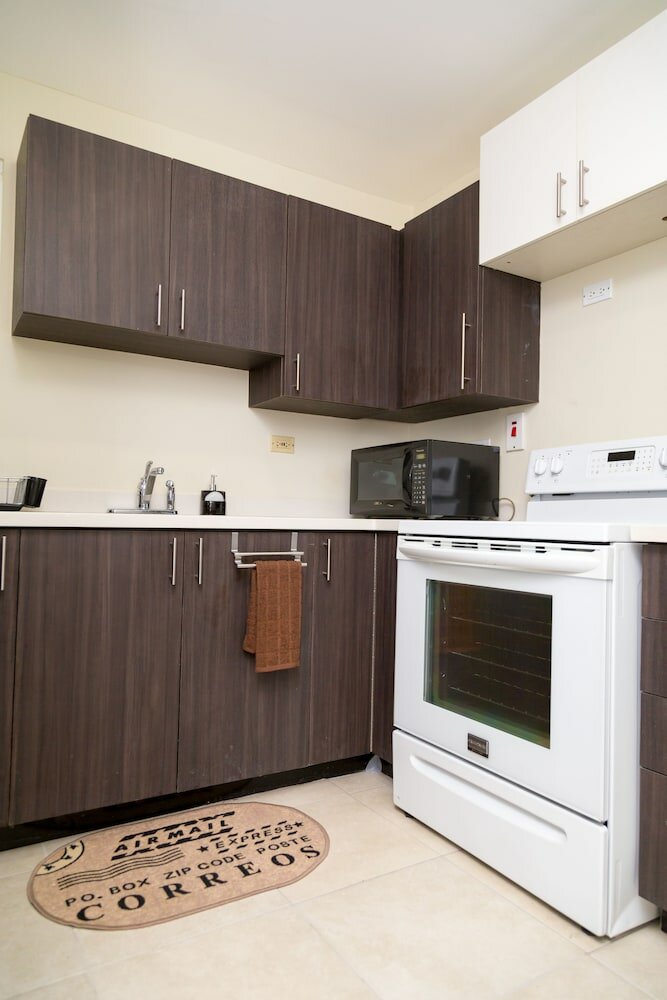 Фото The Brompton Executive Guest Apartment