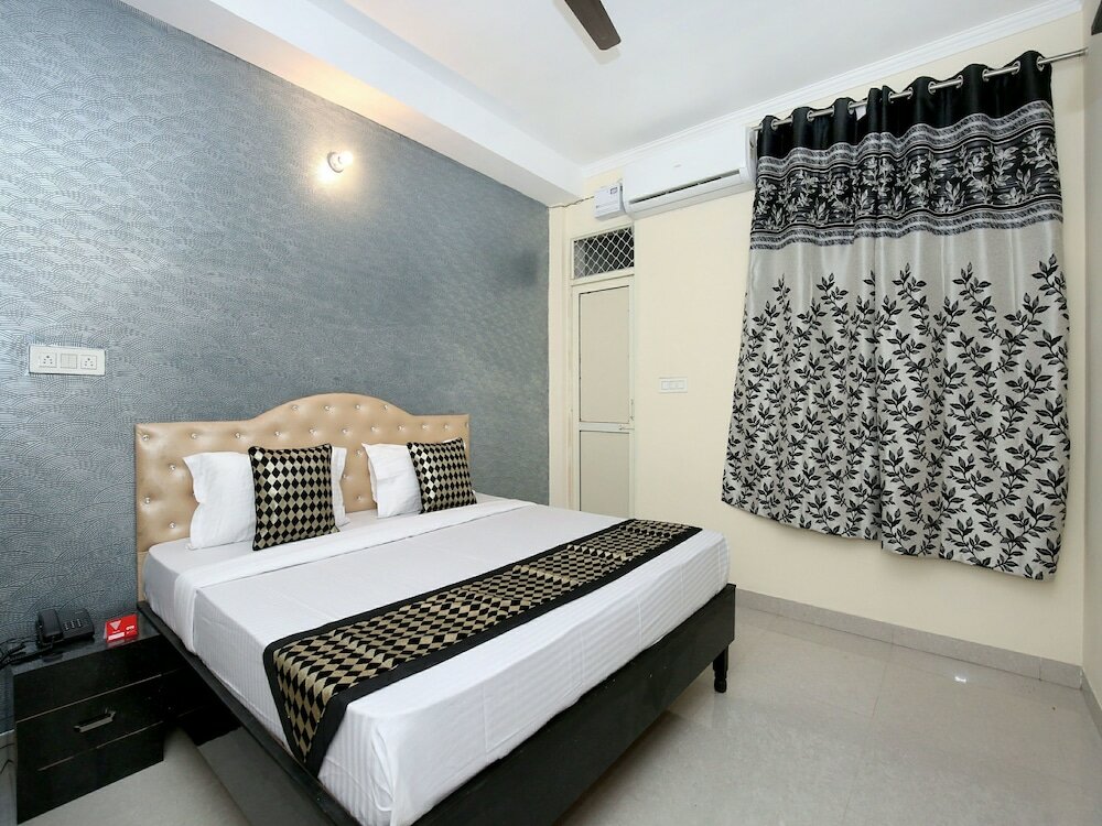 Фото Oyo 12745 Hotel Red House