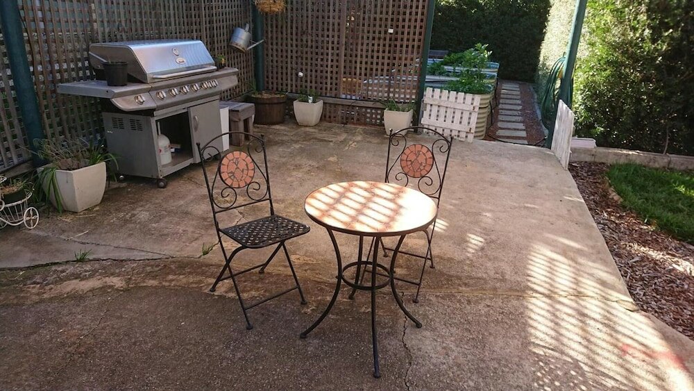 Фото The Cottage on George Street