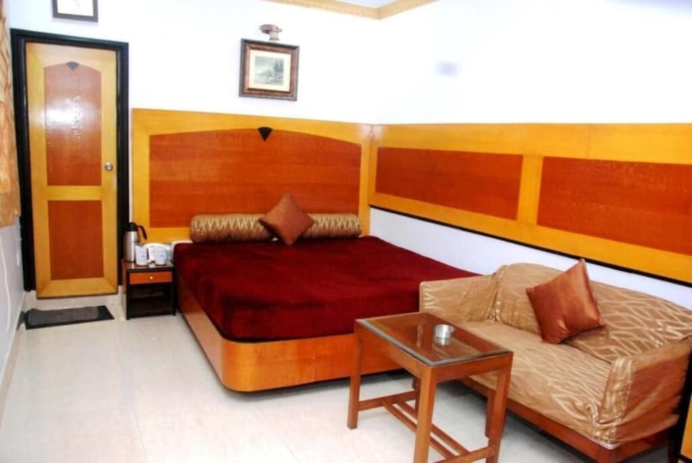 Фото Hotel White House