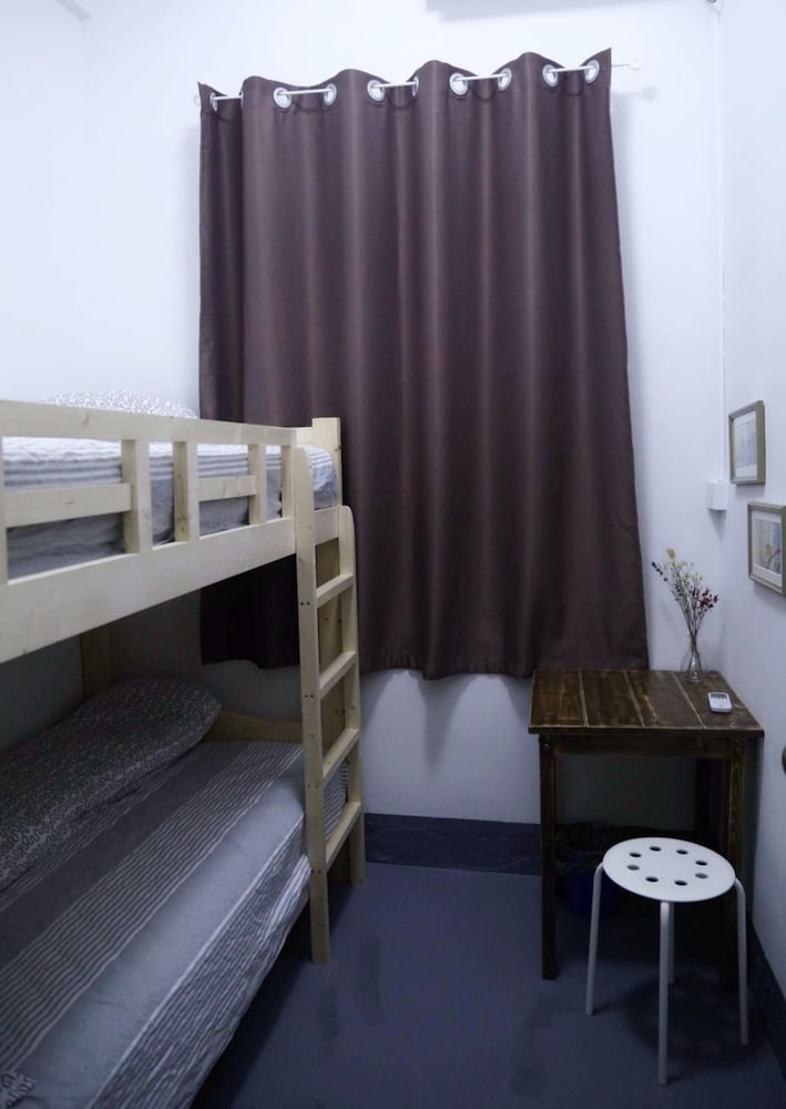 Фото Zhaohuaxishi Youth Hostel
