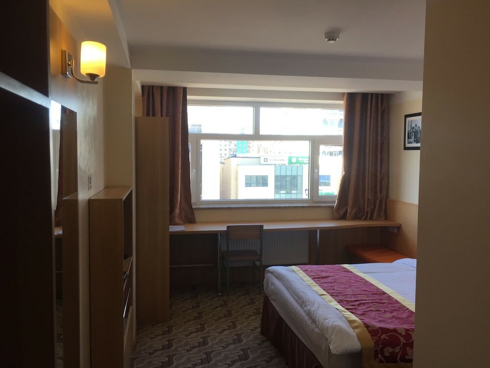 Фото Отель Очир титэм (Бриллиантовая корона)