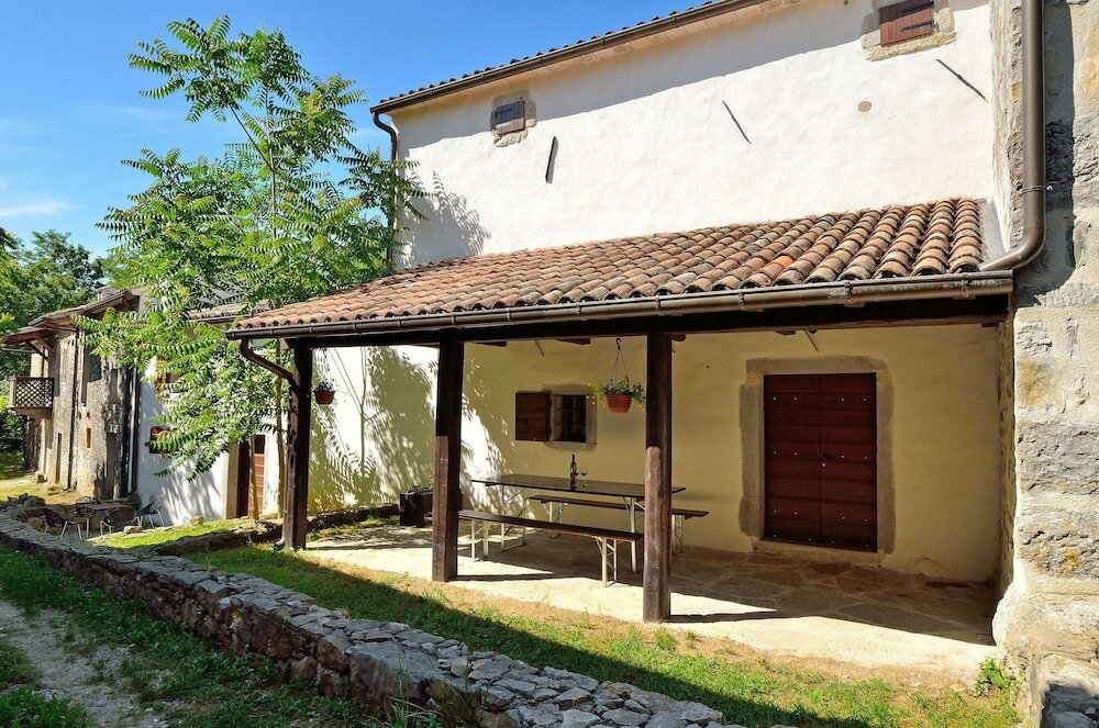 Фото Traditional Stone House