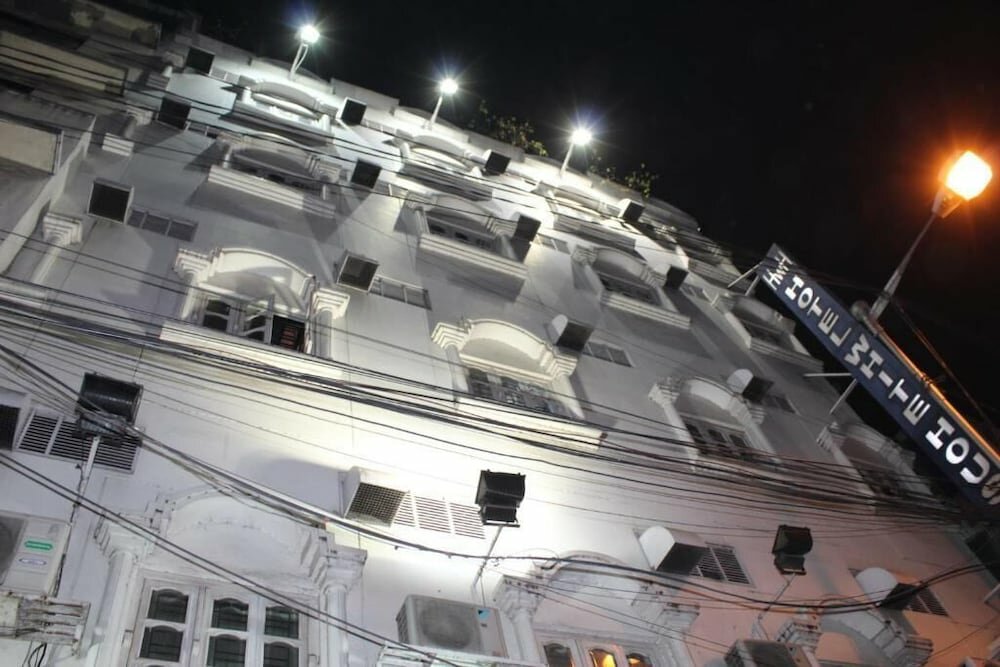 Hotel Fabhotel White House I, Calcutta, photo