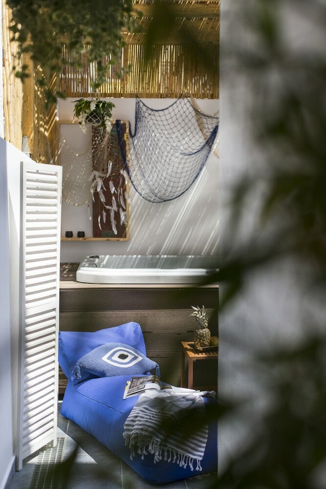 Фото Blue Jasmine Suites