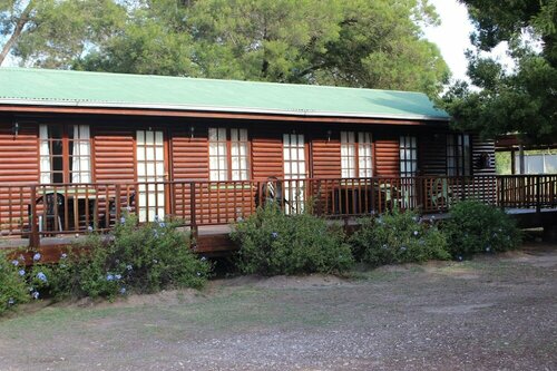 Гостиница Swellen2 Farm Lodge в Свеллендаме