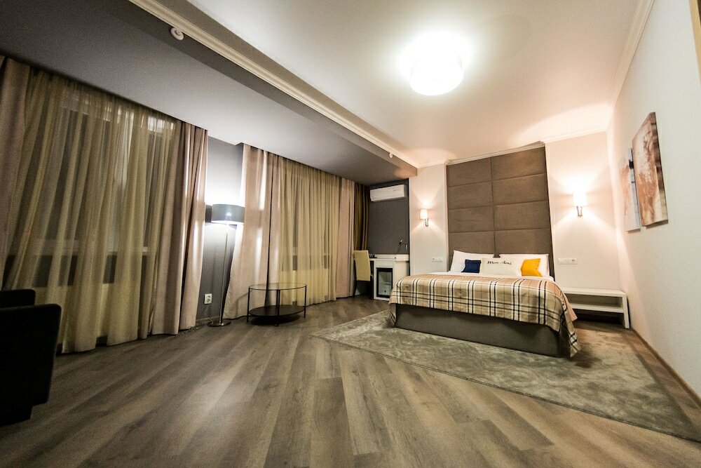 Фото Mon Ami Villa