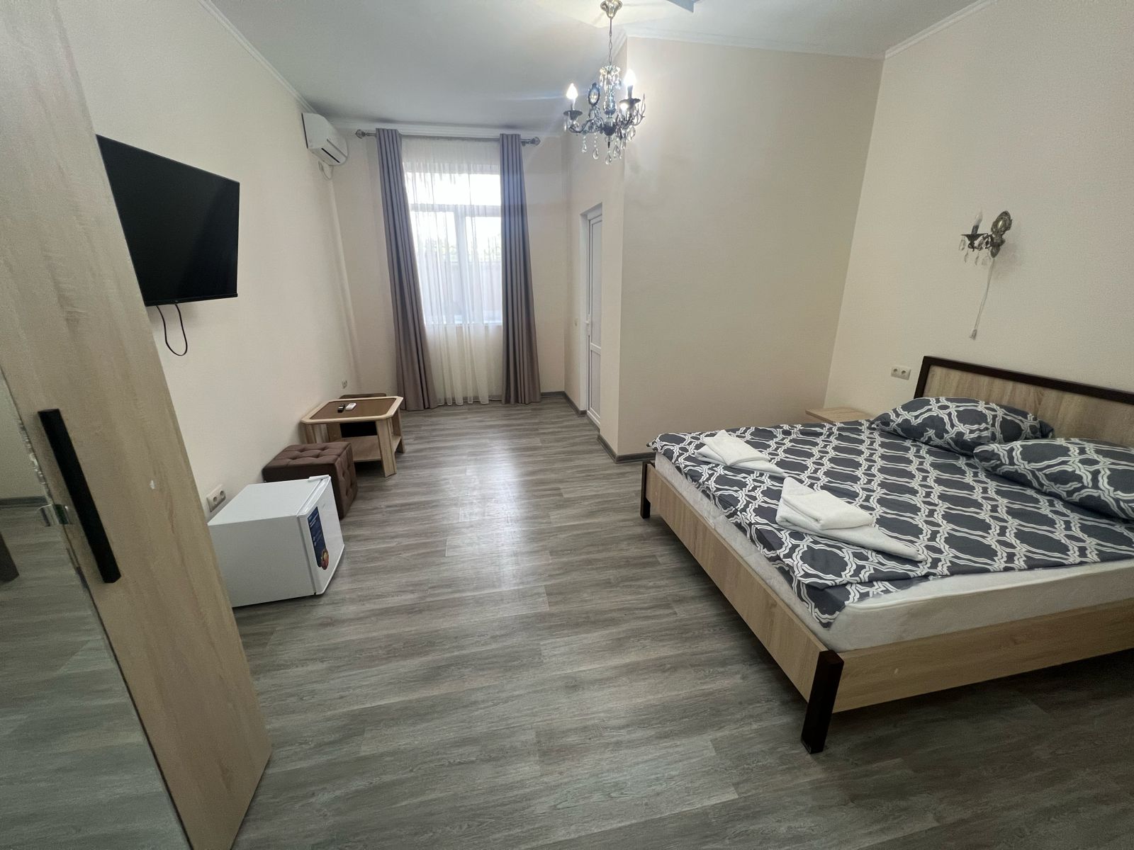 Фото Шинданд