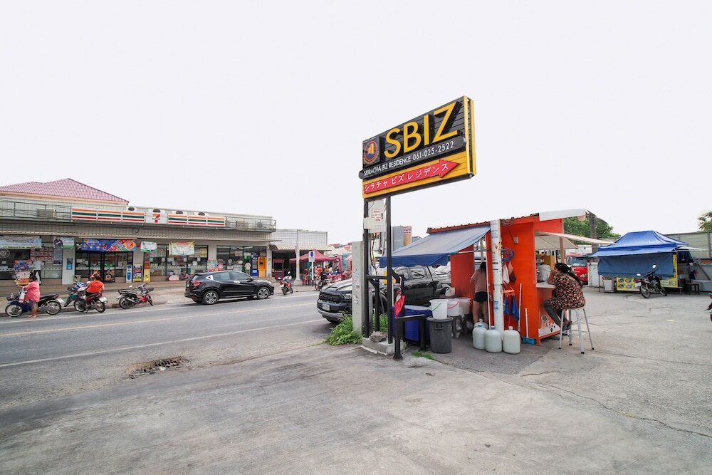 Фото Sriracha Biz Residence