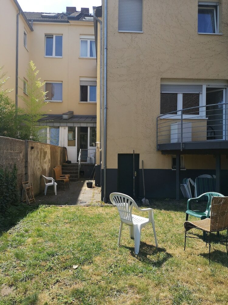 Фото A&s Ferienwohnungen Bonnerstraße 62