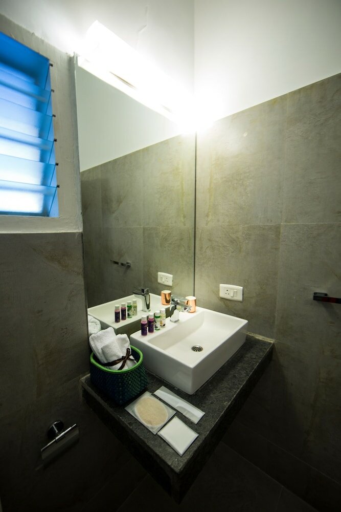 Фото Ikhaya Artisanal Boutique House