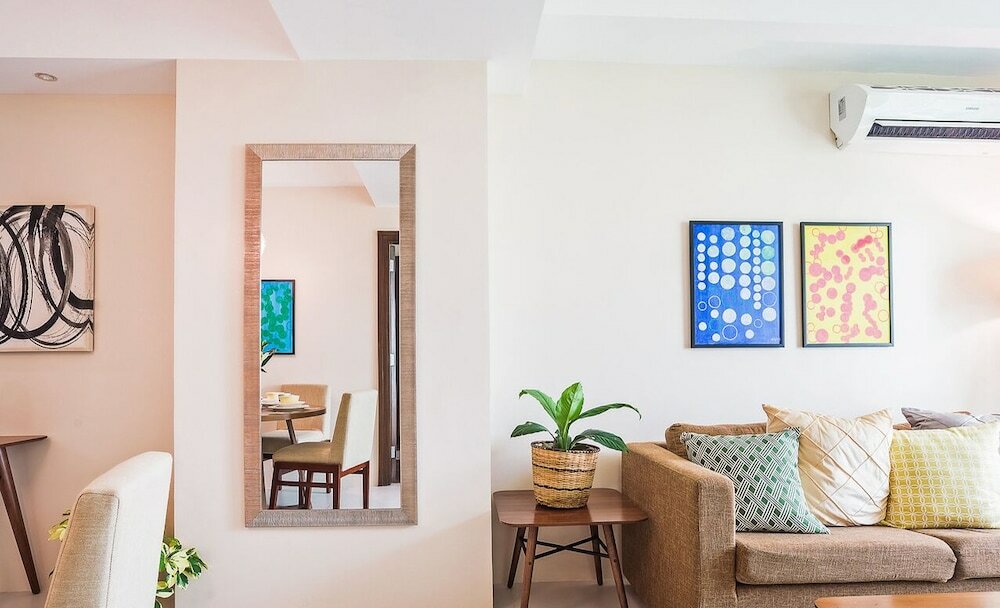 Фото Padgett Place - Deluxe Suites