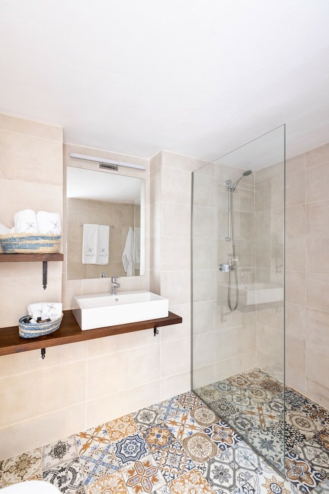 Фото Blue Jasmine Suites