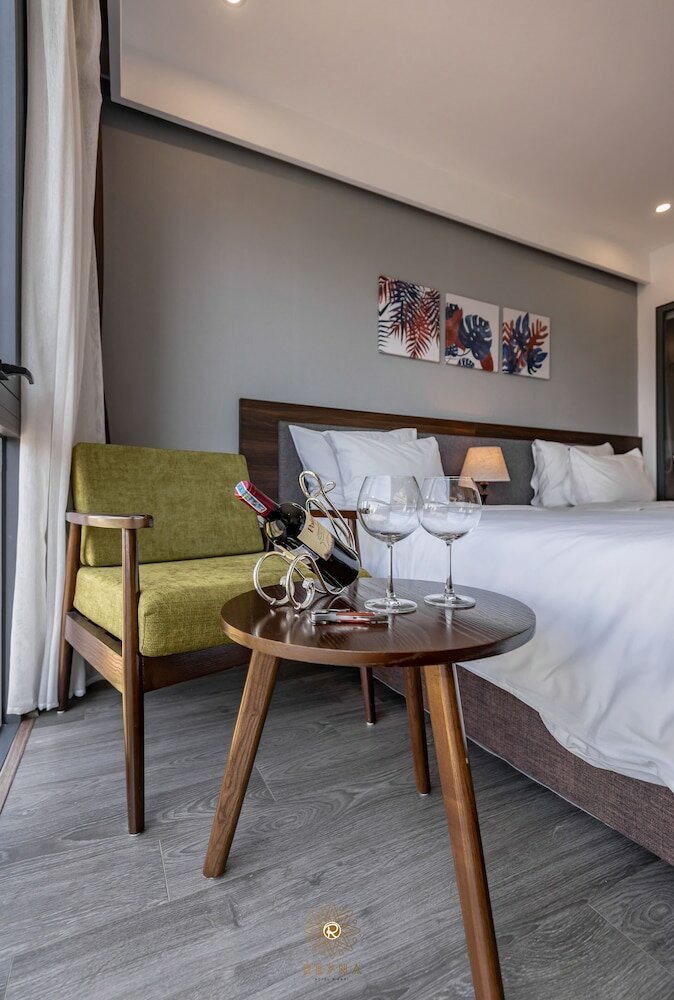 Фото Reyna Hotel Hanoi