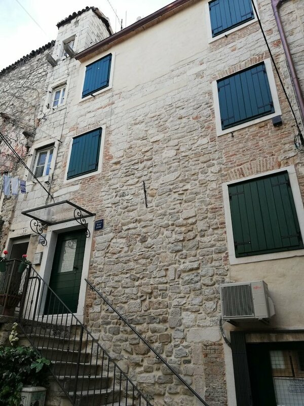 Гостиница Jr Luxury Guesthouse 2 в Сплите