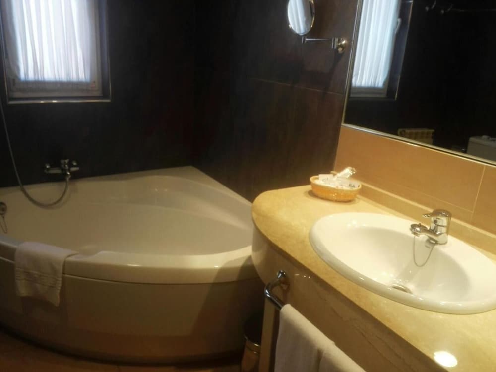 Фото Hotel Alfageme