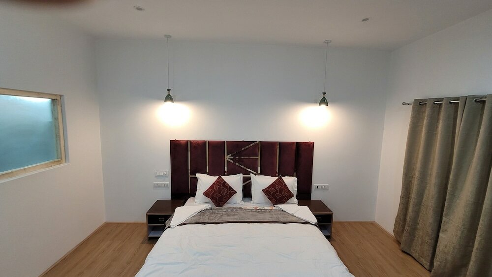 Фото Hotel Jeevanam Villa