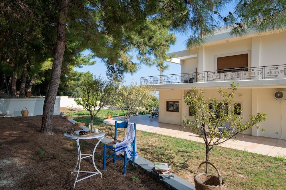 Фото Amaltheia Villa