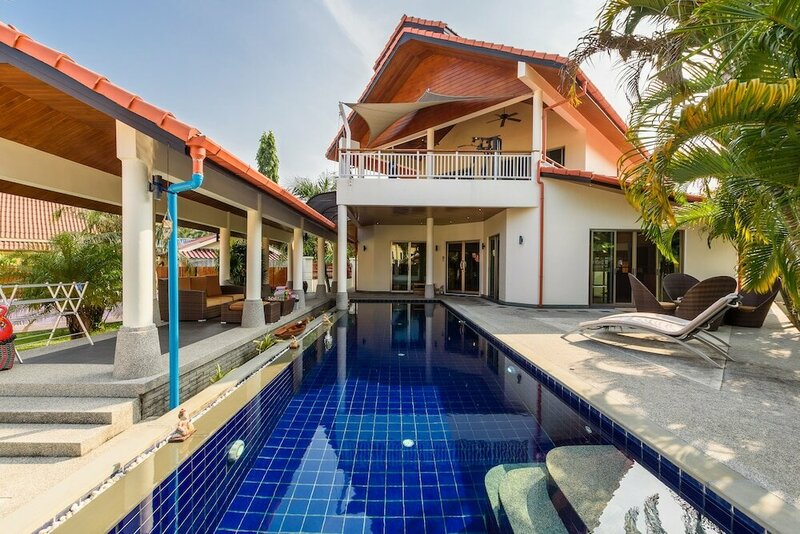 Гостиница Amber Pool Villa