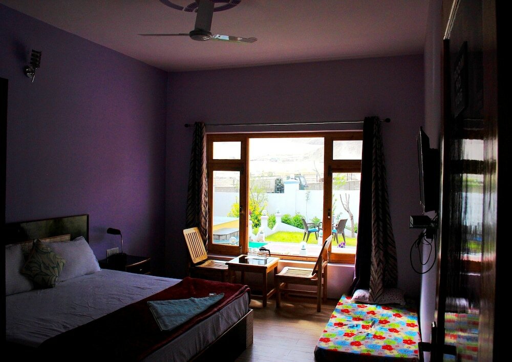 Фото Hotel Jeevanam Villa