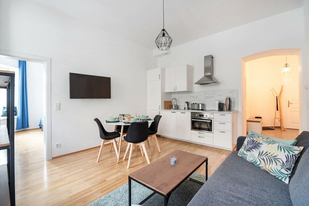 Фото Cozy new stylish 15 min to the center