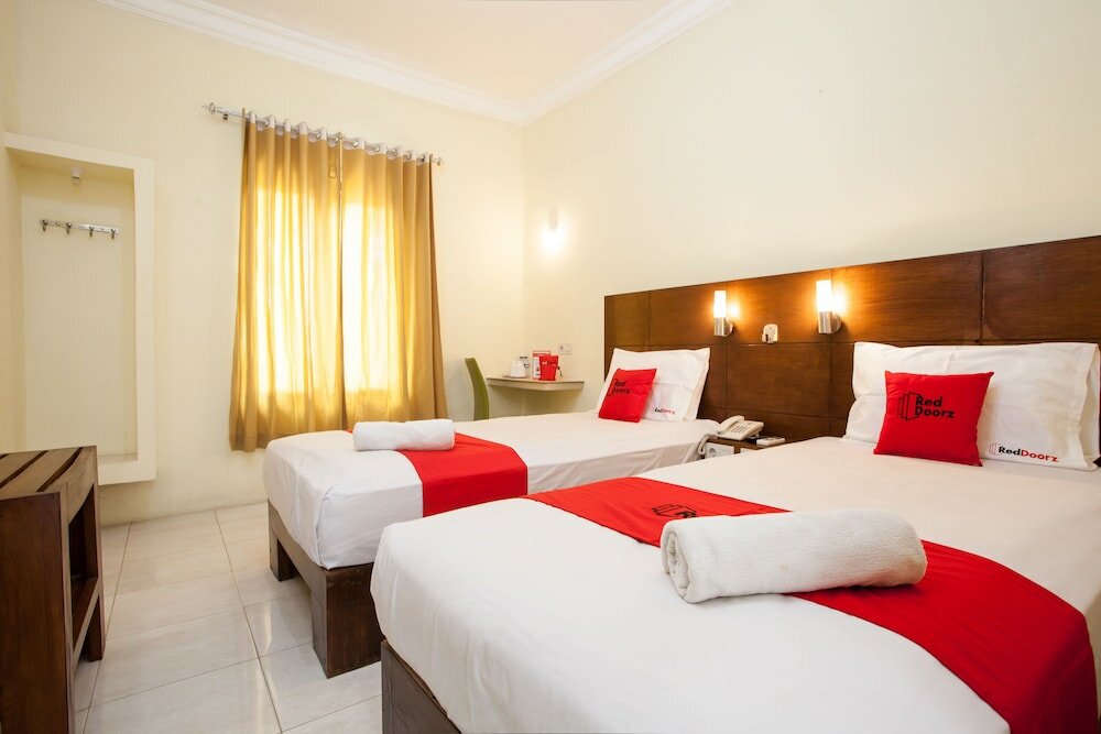 Фото RedDoorz near Marvell City Mall