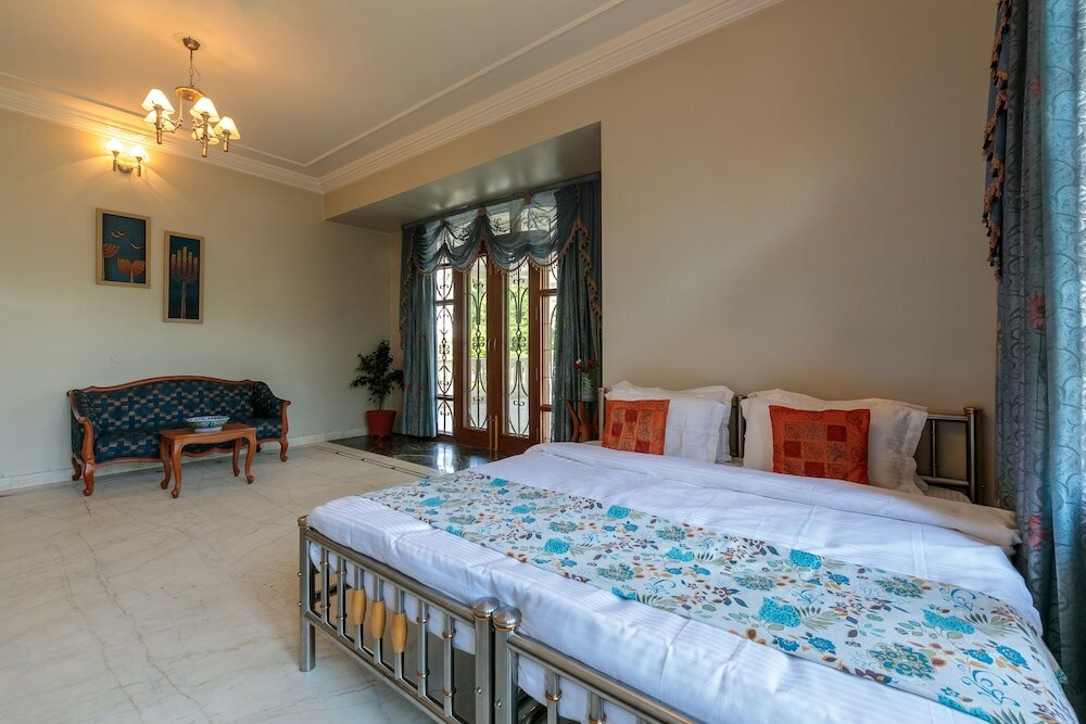 Фото Krishnalaya Mansion by Vista Rooms