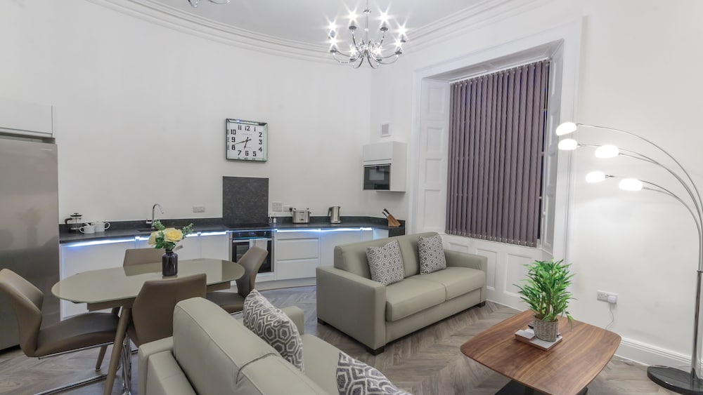 Фото 2 Bed - The Buckingham Suite