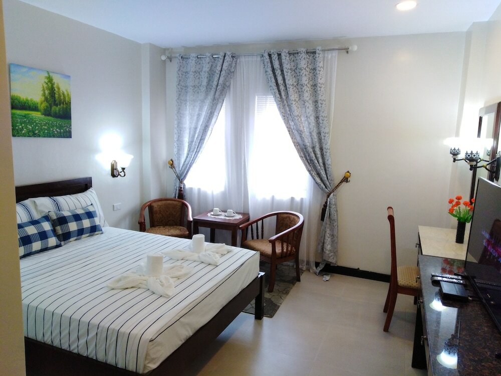 Фото Venezia Suites Hotel