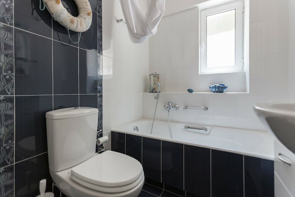 Фото New Stylish Apartment with Sea View