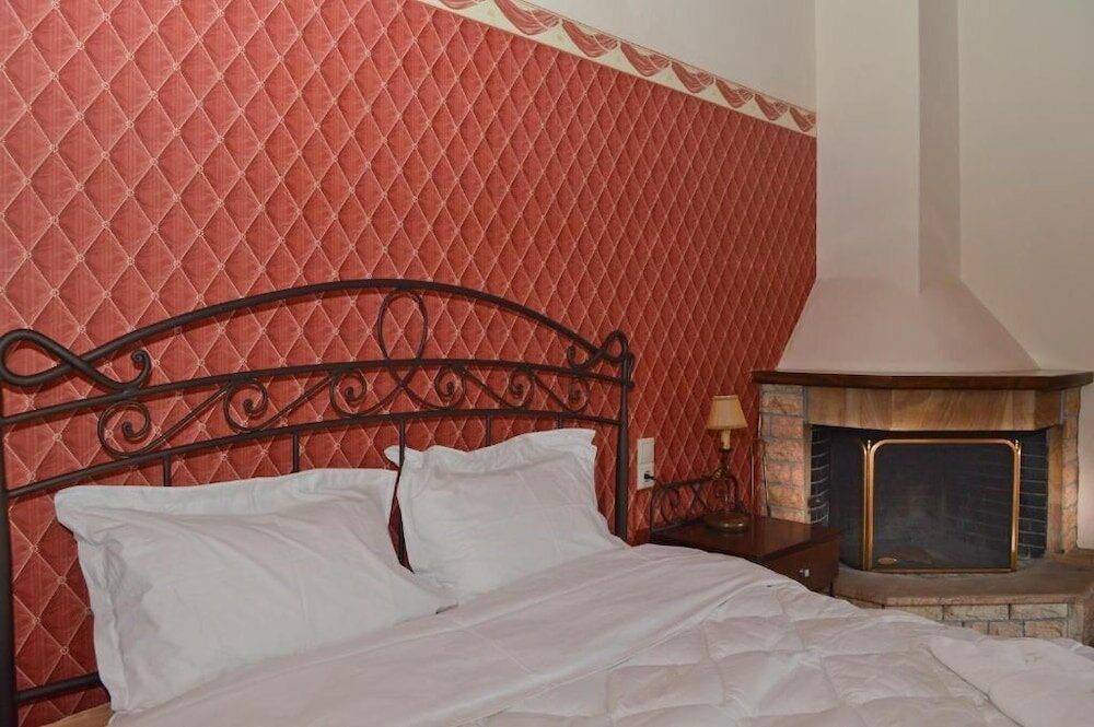 Фото Hotel Mikri Archontissa