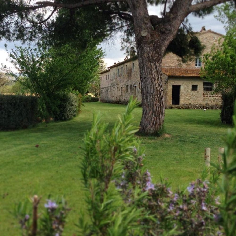 Фото Agriturismo Pian del Tevere