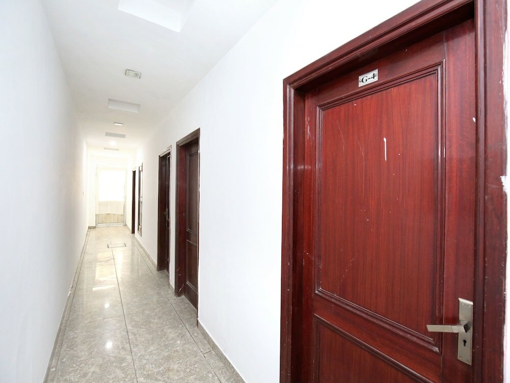 Фото Oyo 14515 Hotel Paras Regency