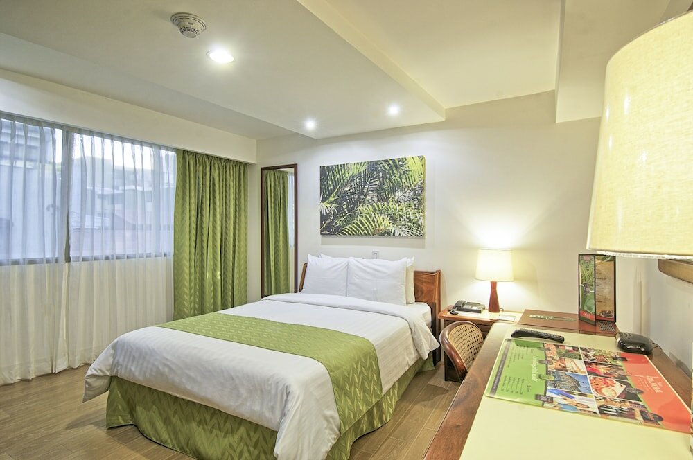 Фото Balmoral Suites