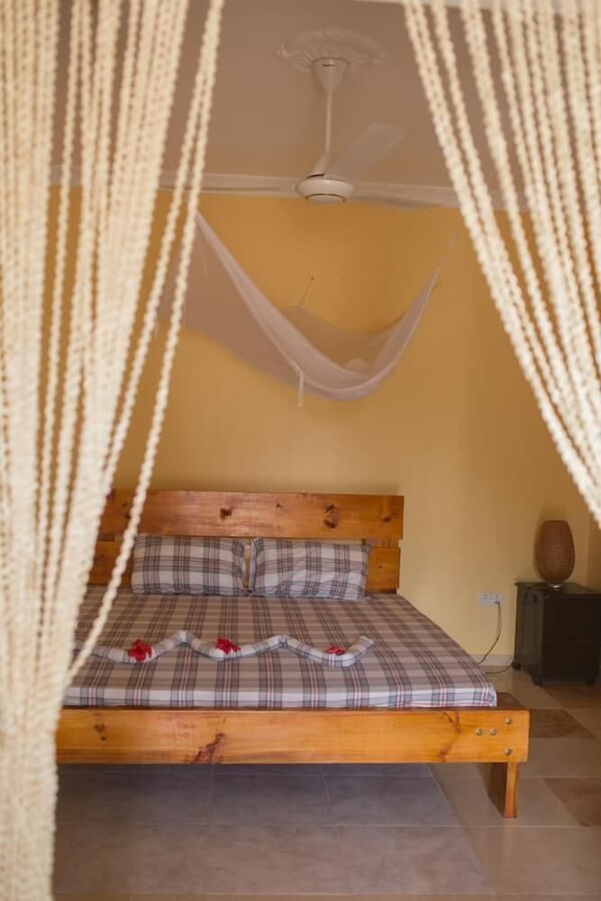 Фото Crim Wind Freedom