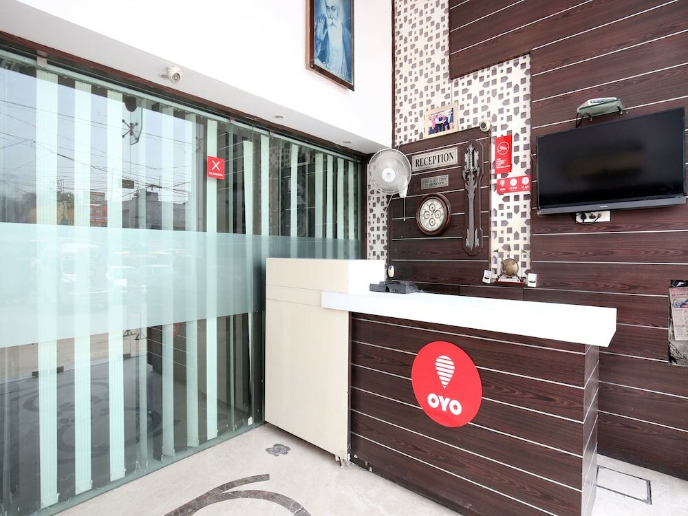 Фото Oyo 14515 Hotel Paras Regency