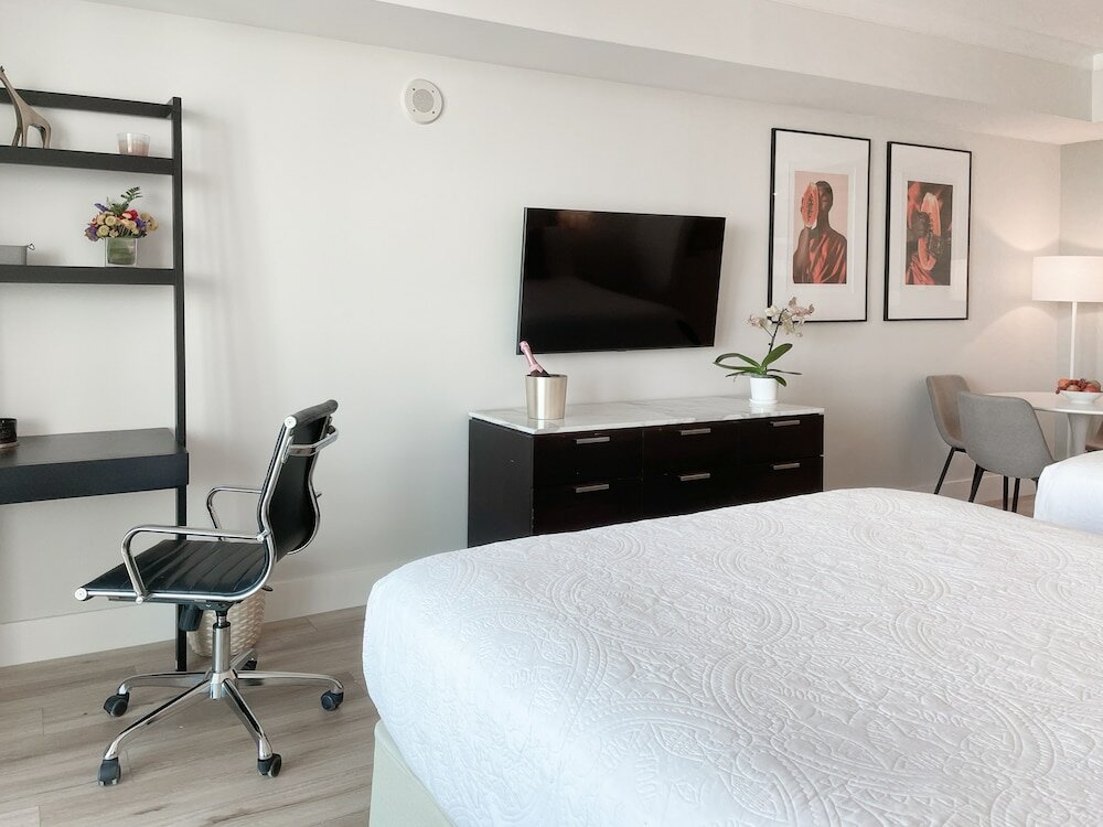 Фото Miami Vacation Rentals - Coconut Grove