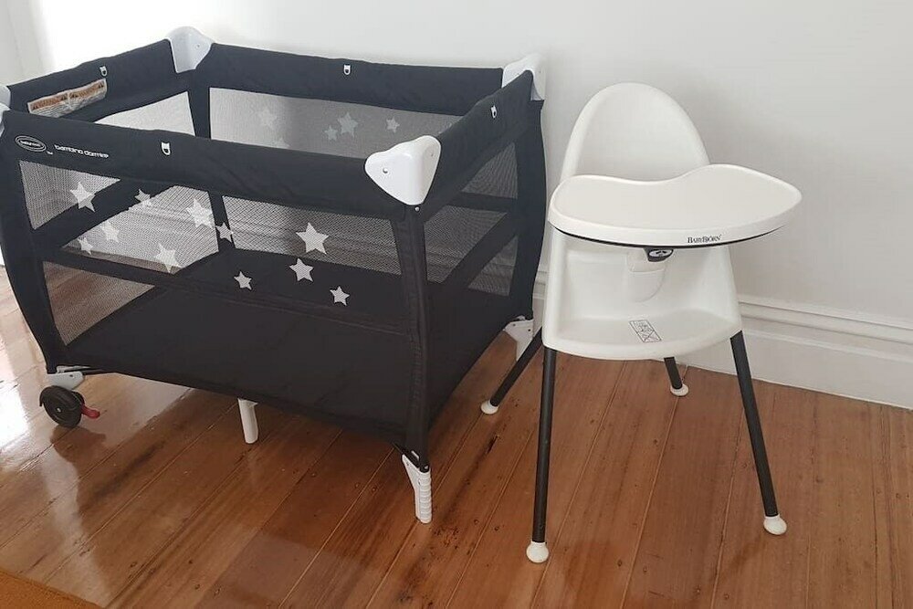 Фото Strahan House