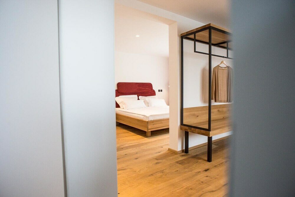 Фото Vault Hotel