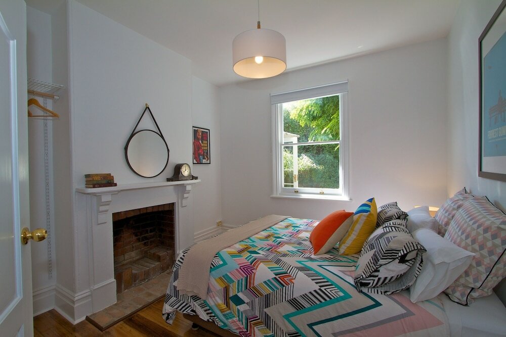 Фото Strahan House