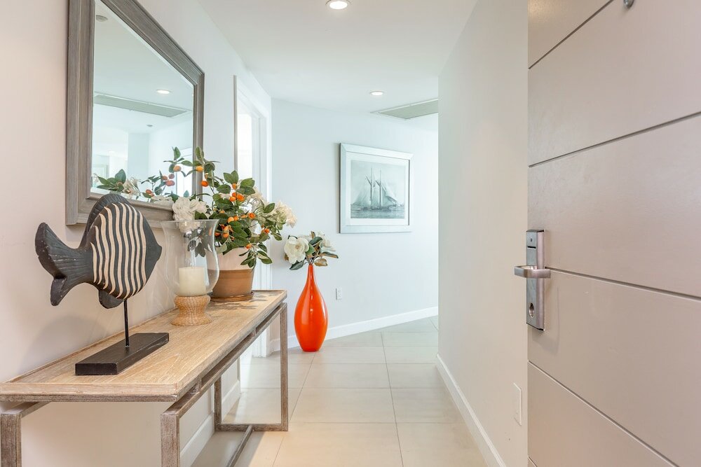 Фото Miami Vacation Rentals - Coconut Grove