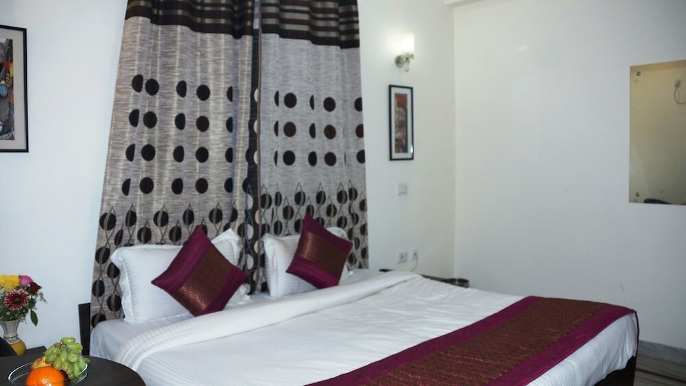 Фото Maxfort Service Apartment
