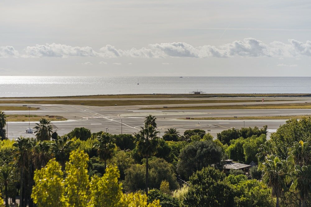 Фото Novotel Suites Nice Airport