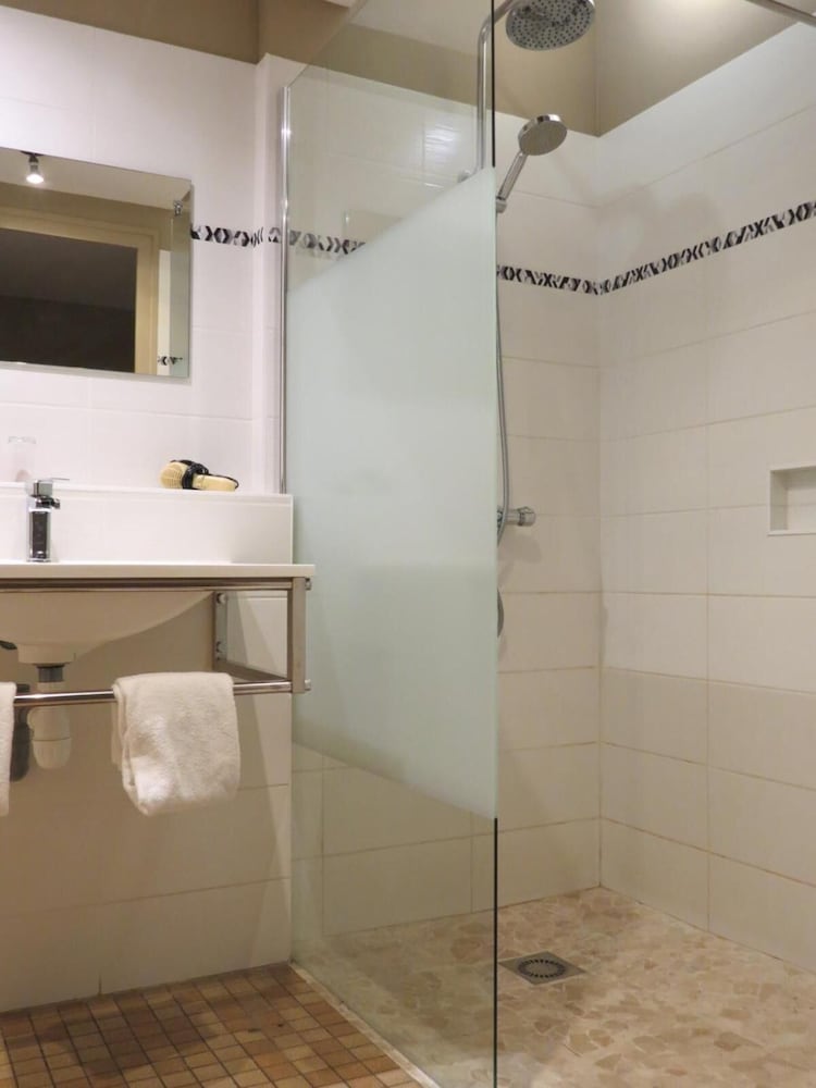 Фото Hostellerie Du Royal Lieu