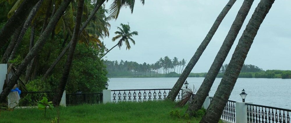 Фото True Blue Beach Resort, Trivandrum