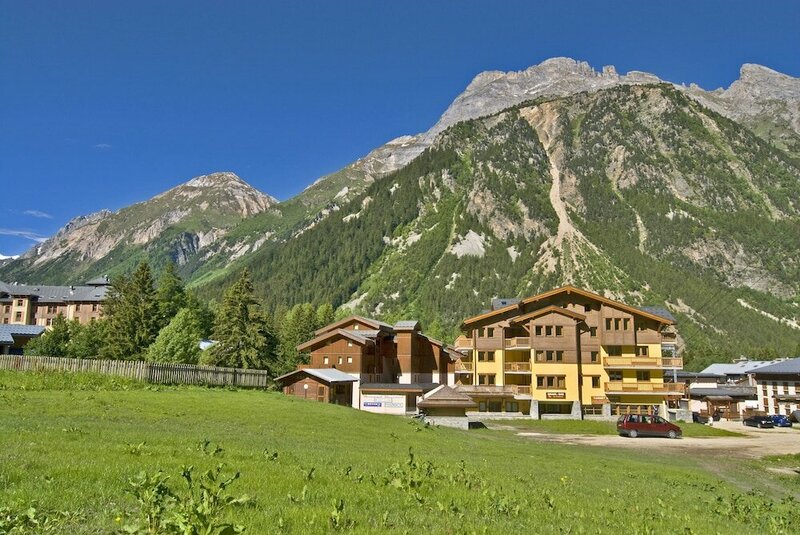 Гостиница Madame Vacances Résidence Les Jardins de la Vanoise в Пралоньян-ла-Вануаз