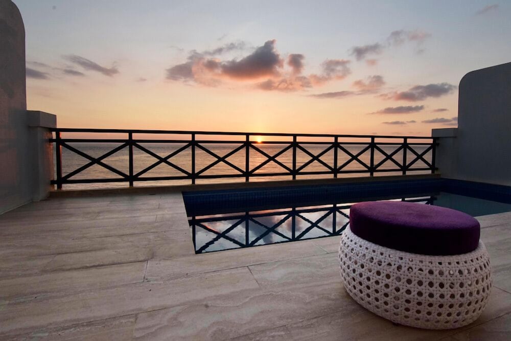 Фото Thunderbird Resorts - Poro Point