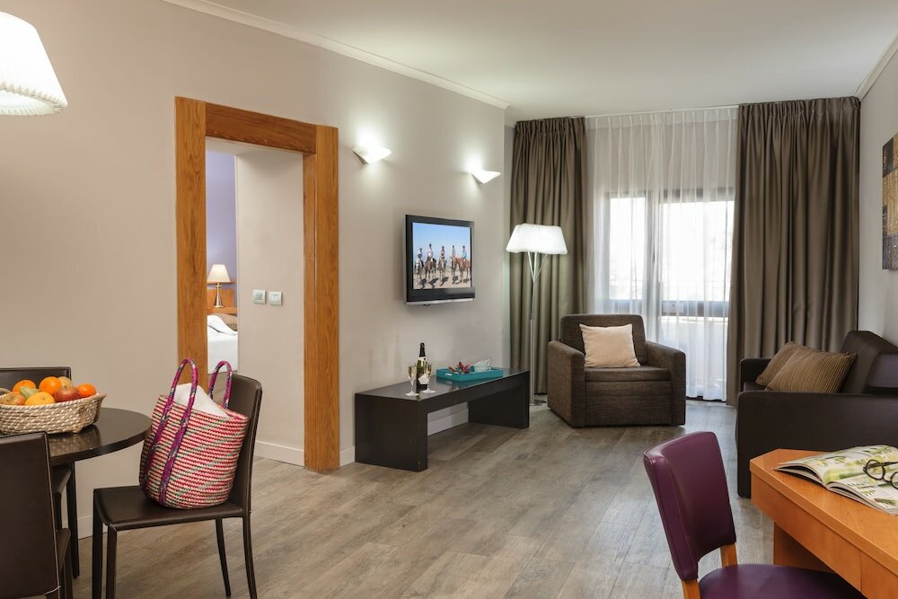 Фото Leonardo Privilege Hotel Eilat