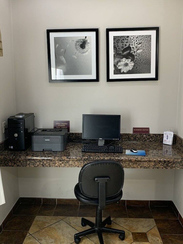 Фото SureStay Plus Hotel by Best Western San Antonio SeaWorld